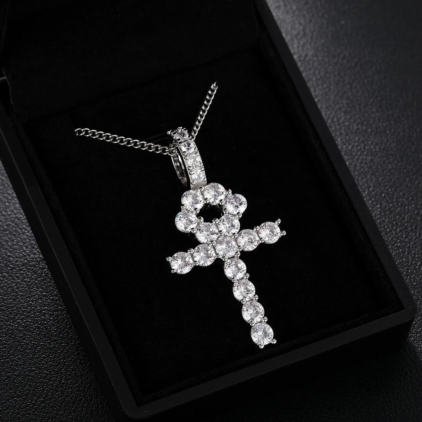 Cross 8.1CT Pendant