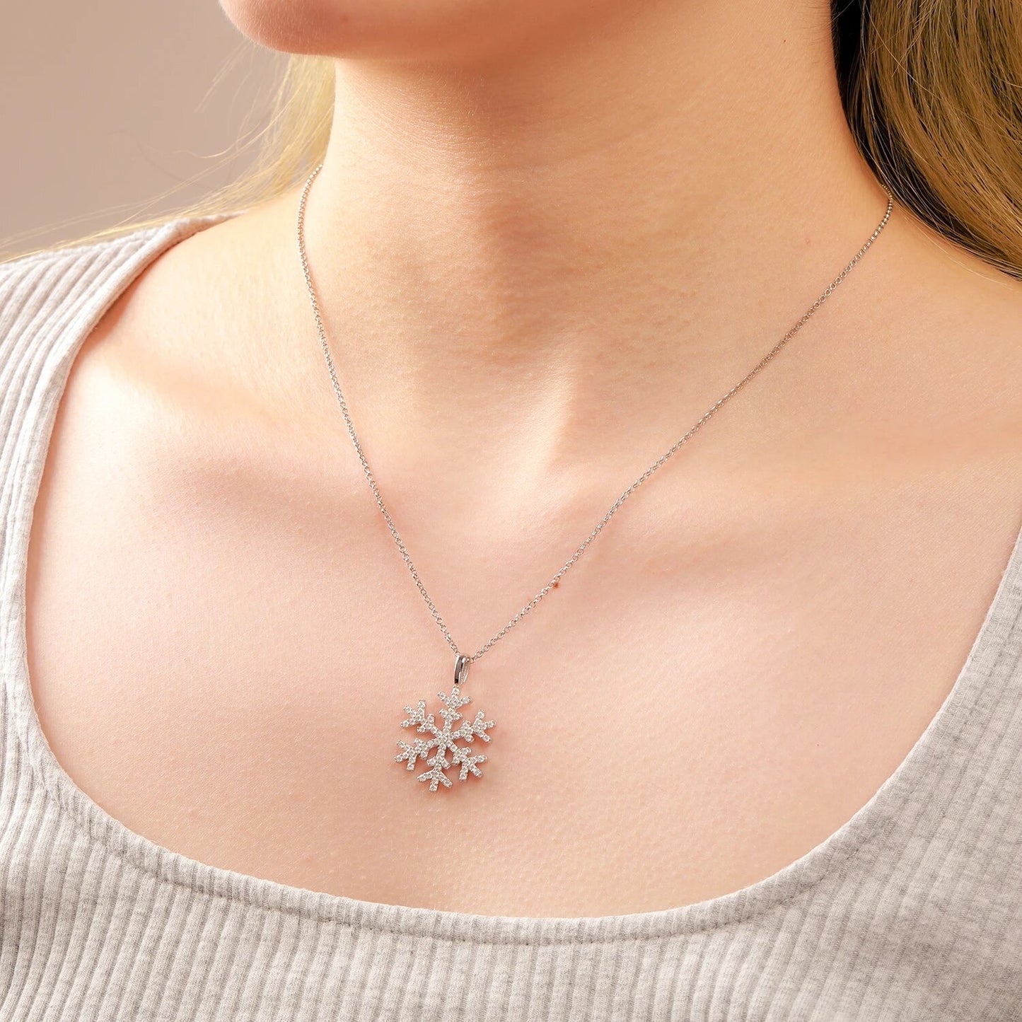 Snow Flake Pendant