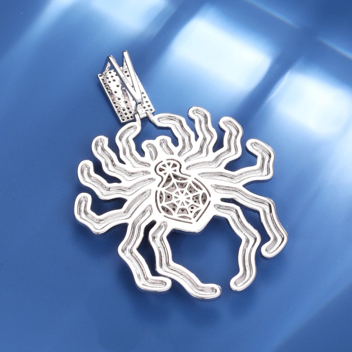 Spider 8 Pendant