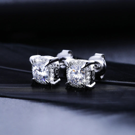 0.8CT Stud Earring